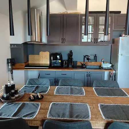 Pearl Xl Apartment Pamporowo